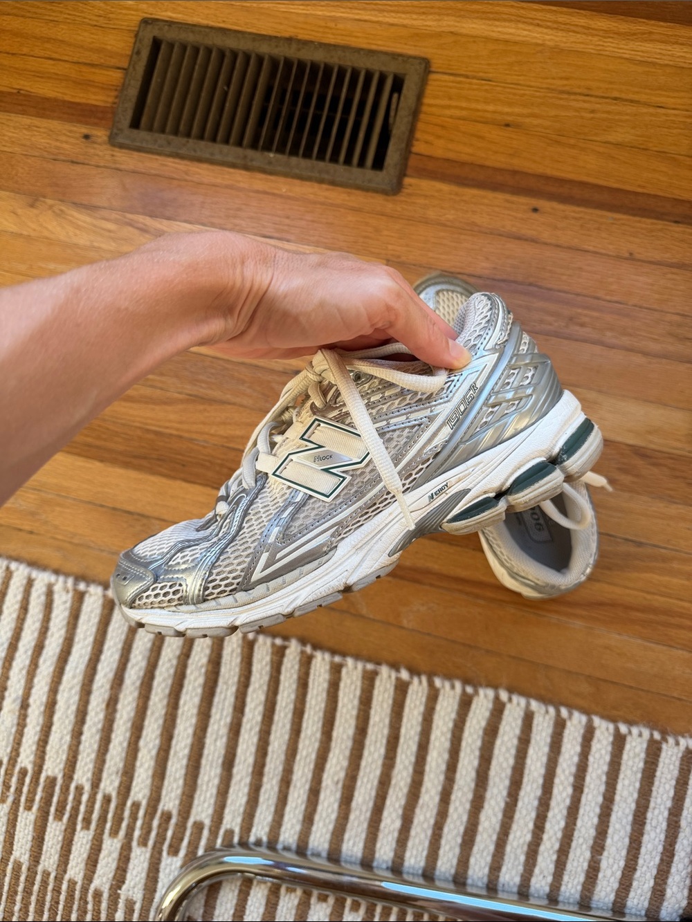 New Balance Gender Inclusive 1906R Running Shoe - Picture 7 of 8